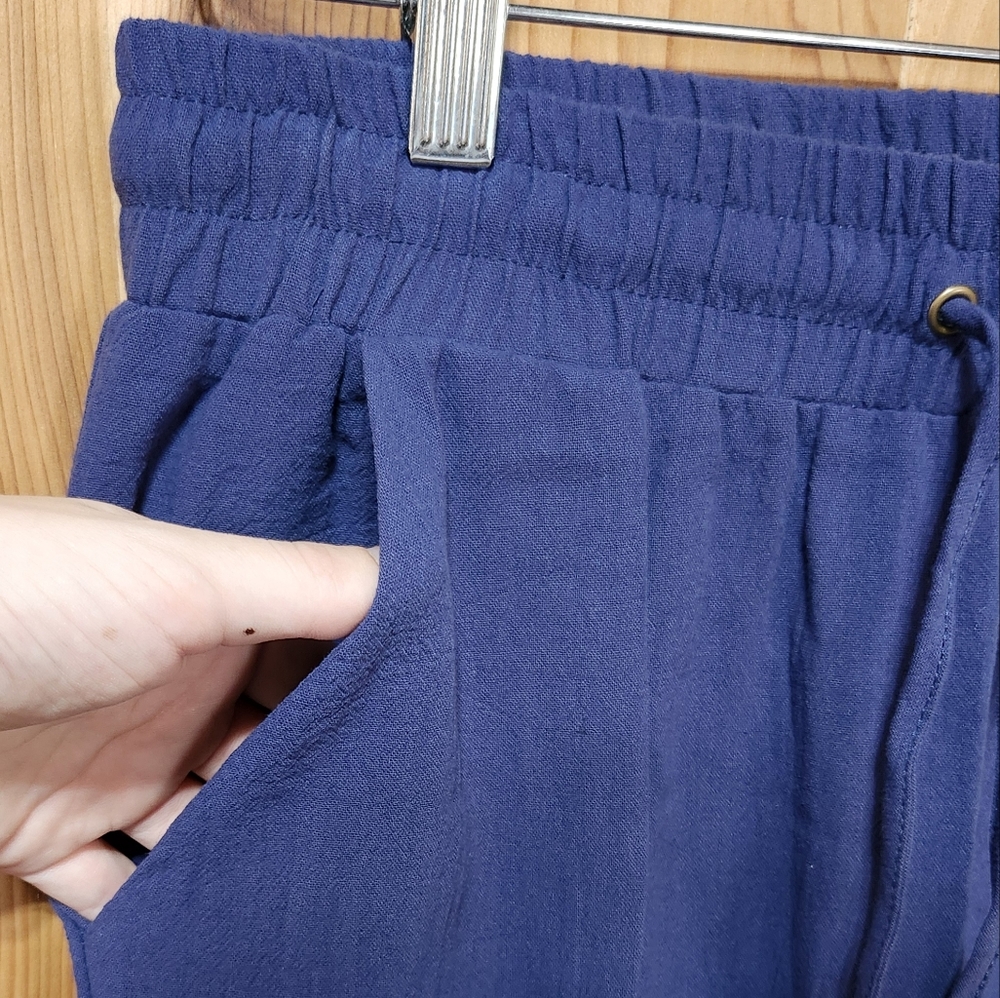 Size Medium pants - Picture 4 of 4